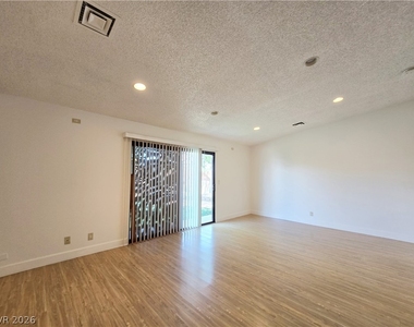 6346 Bullion Boulevard - Photo Thumbnail 2