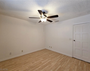 6346 Bullion Boulevard - Photo Thumbnail 16