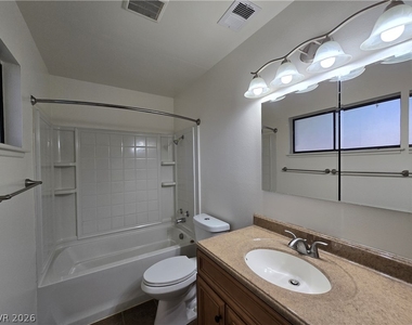 6346 Bullion Boulevard - Photo Thumbnail 21