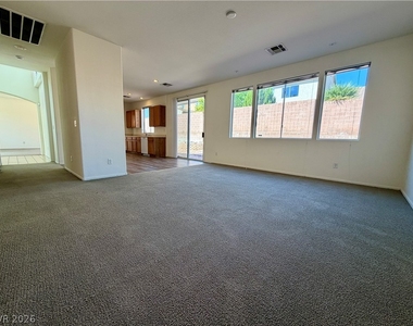 5519 Amy Lynn Street - Photo Thumbnail 11