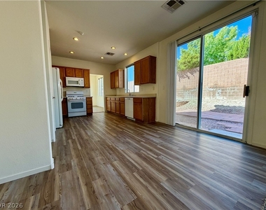 5519 Amy Lynn Street - Photo Thumbnail 10