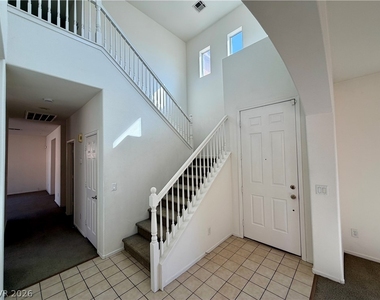5519 Amy Lynn Street - Photo Thumbnail 4