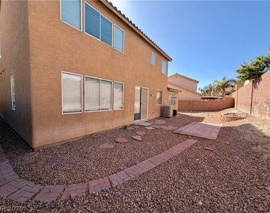 5519 Amy Lynn Street - Photo Thumbnail 2