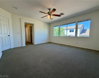 5519 Amy Lynn Street - Photo Thumbnail 15