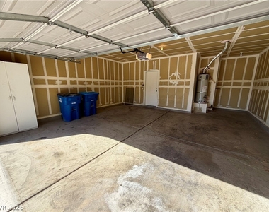 5519 Amy Lynn Street - Photo Thumbnail 14
