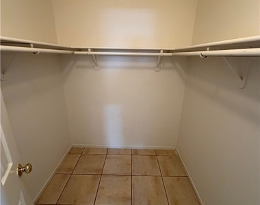 3926 Coleman Street - Photo Thumbnail 6