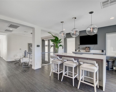 1359 Quiet River Avenue - Photo Thumbnail 37