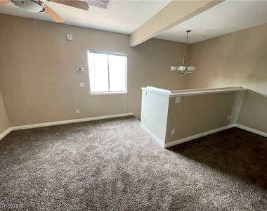 240 Shadybrook Lane - Photo Thumbnail 14