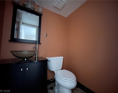 240 Shadybrook Lane - Photo Thumbnail 7