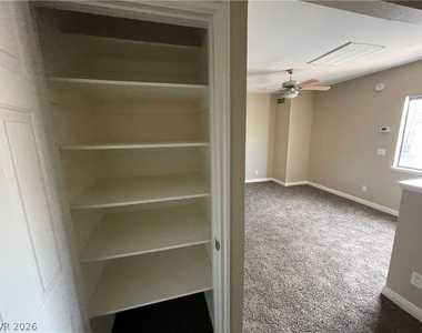 240 Shadybrook Lane - Photo Thumbnail 11