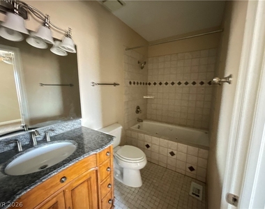 240 Shadybrook Lane - Photo Thumbnail 13