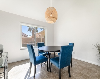 2717 Lovington Drive - Photo Thumbnail 4