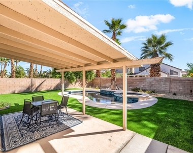 2717 Lovington Drive - Photo Thumbnail 20