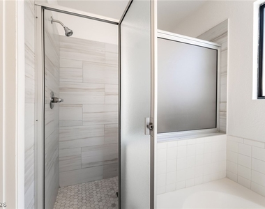 2717 Lovington Drive - Photo Thumbnail 15