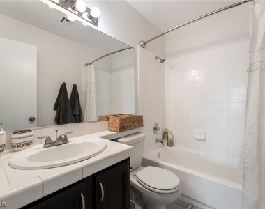2717 Lovington Drive - Photo Thumbnail 18