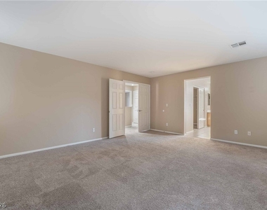 10466 Gwynns Falls Street - Photo Thumbnail 11
