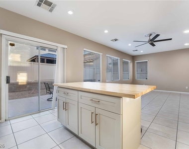 10466 Gwynns Falls Street - Photo Thumbnail 7