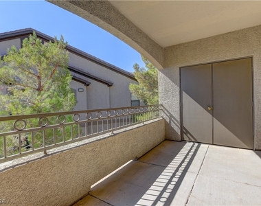 8250 N Grand Canyon Drive - Photo Thumbnail 9
