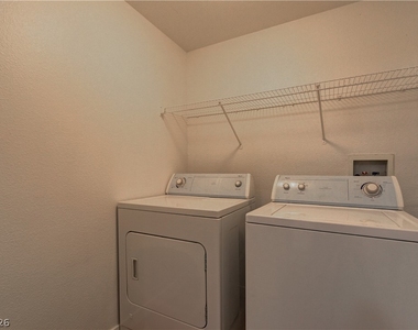 8250 N Grand Canyon Drive - Photo Thumbnail 15