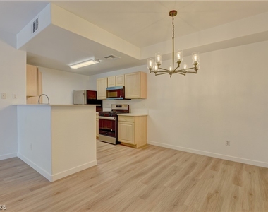 8250 N Grand Canyon Drive - Photo Thumbnail 4