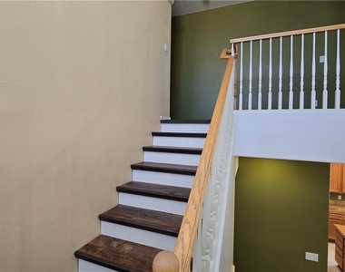 3902 W El Campo Grande Avenue - Photo Thumbnail 17