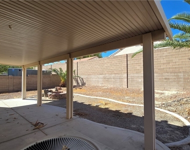 3902 W El Campo Grande Avenue - Photo Thumbnail 30