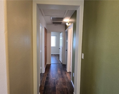 3902 W El Campo Grande Avenue - Photo Thumbnail 37