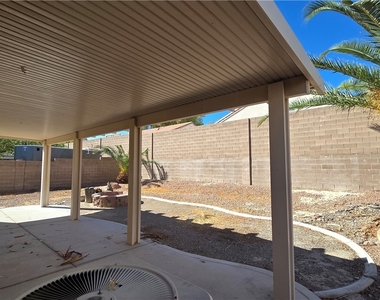 3902 W El Campo Grande Avenue - Photo Thumbnail 40