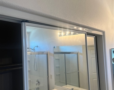 6447 Melville Grove Court - Photo Thumbnail 18