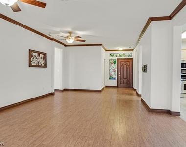 2194 Picture Rock Avenue - Photo Thumbnail 8