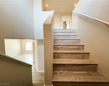 79 Kind Avenue - Photo Thumbnail 44