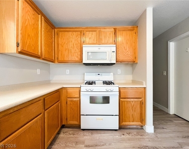79 Kind Avenue - Photo Thumbnail 21