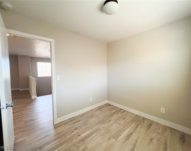 79 Kind Avenue - Photo Thumbnail 74
