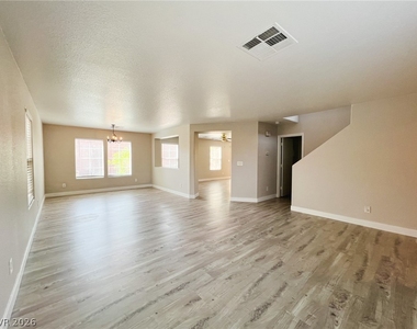 79 Kind Avenue - Photo Thumbnail 8