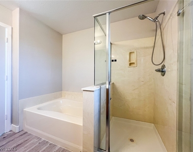 79 Kind Avenue - Photo Thumbnail 64
