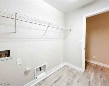 79 Kind Avenue - Photo Thumbnail 32