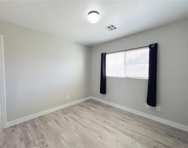 79 Kind Avenue - Photo Thumbnail 82