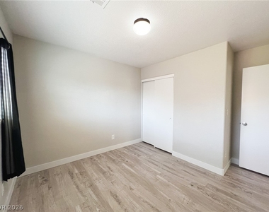 79 Kind Avenue - Photo Thumbnail 80