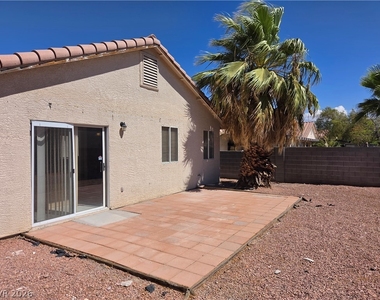 625 Alecandro Daniel Avenue - Photo Thumbnail 12