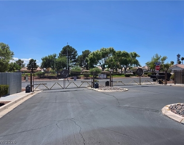 625 Alecandro Daniel Avenue - Photo Thumbnail 13