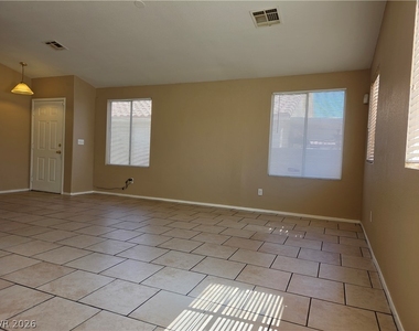 625 Alecandro Daniel Avenue - Photo Thumbnail 3
