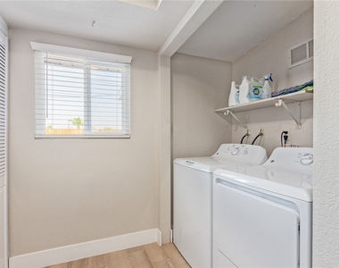 1028 Nassau Drive - Photo Thumbnail 33