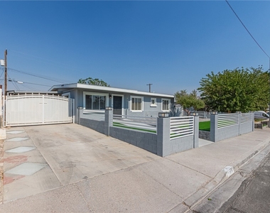 1028 Nassau Drive - Photo Thumbnail 3