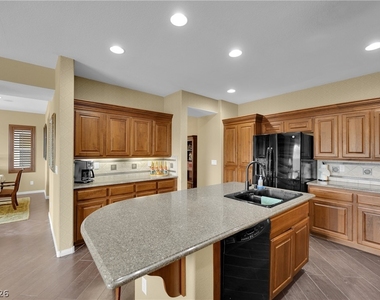 3163 Varenna Ridge Avenue - Photo Thumbnail 12