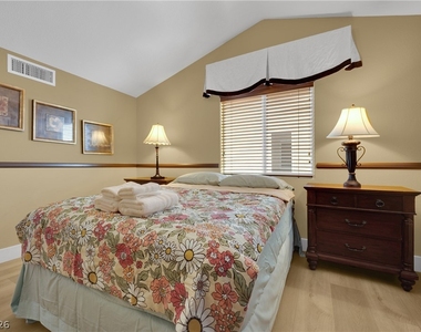 3163 Varenna Ridge Avenue - Photo Thumbnail 34