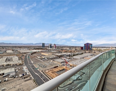 4525 Dean Martin Drive - Photo Thumbnail 2