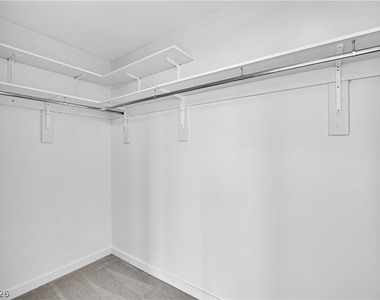 4525 Dean Martin Drive - Photo Thumbnail 19