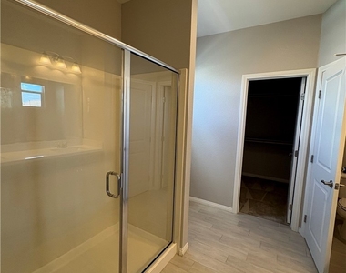 9898 Poplar Point Avenue - Photo Thumbnail 19