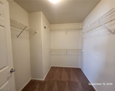 9482 Oro Bullion Street - Photo Thumbnail 13