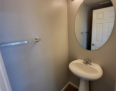 9482 Oro Bullion Street - Photo Thumbnail 5